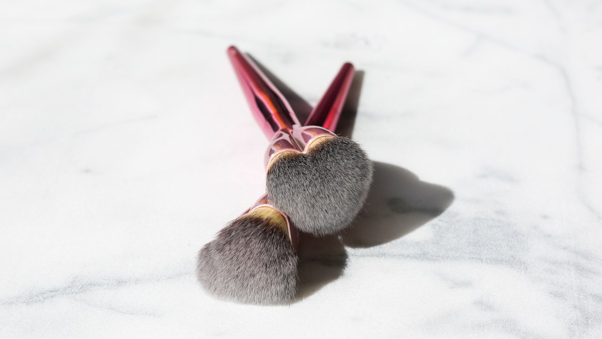 it cosmetics love is the foundation brushes