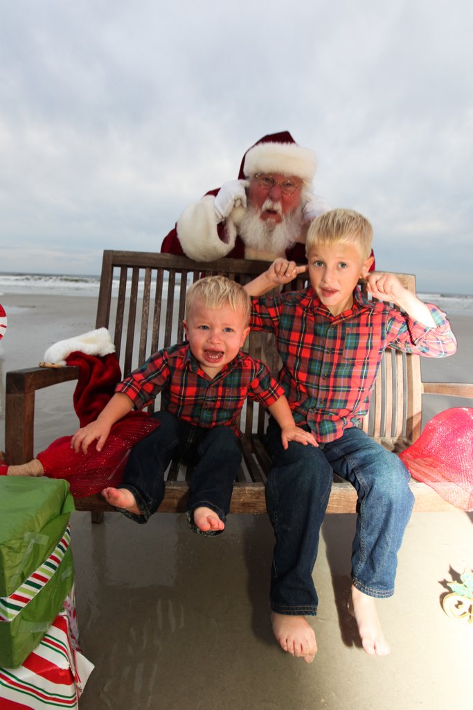 Even Santa can't take the screams during this terrifying session. Even Santa can't take the screams during this terrifying session.