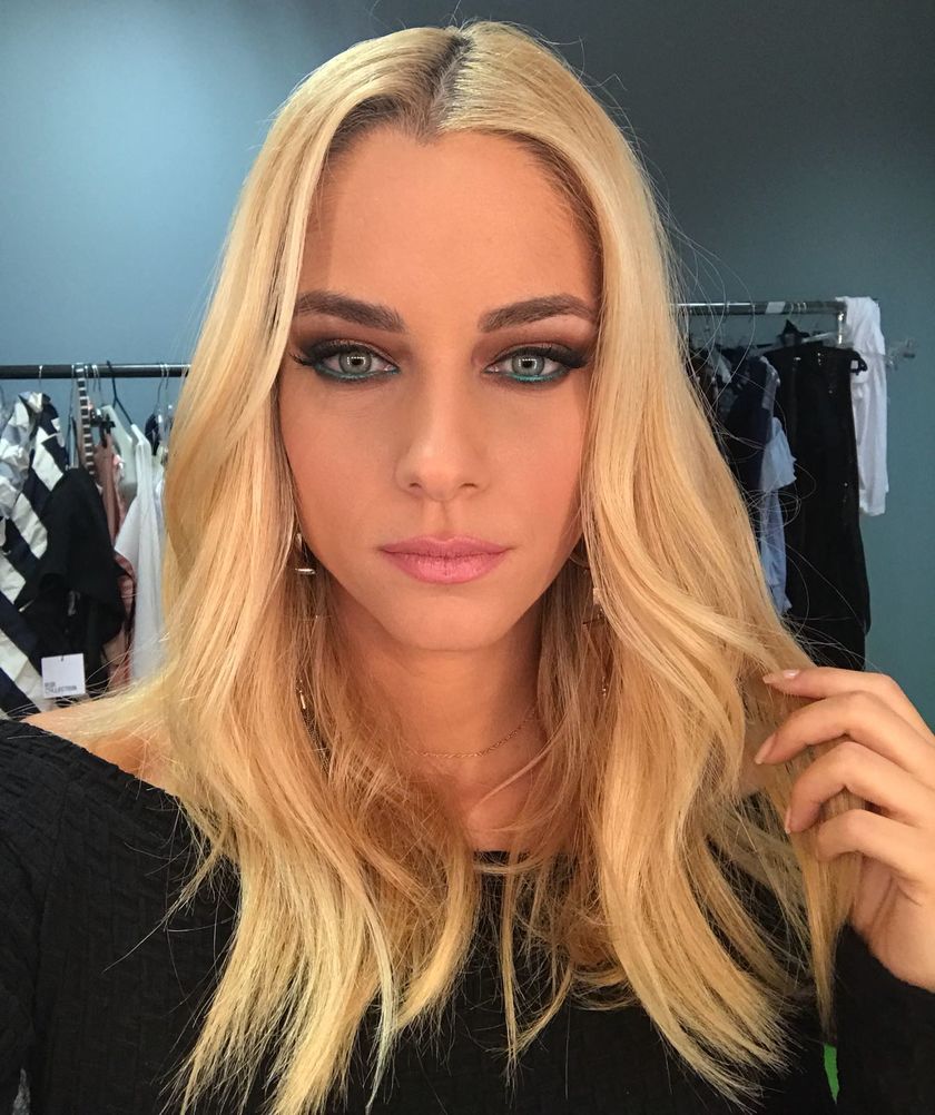 doukissa nomikou polyxrwmo smokey eye ola