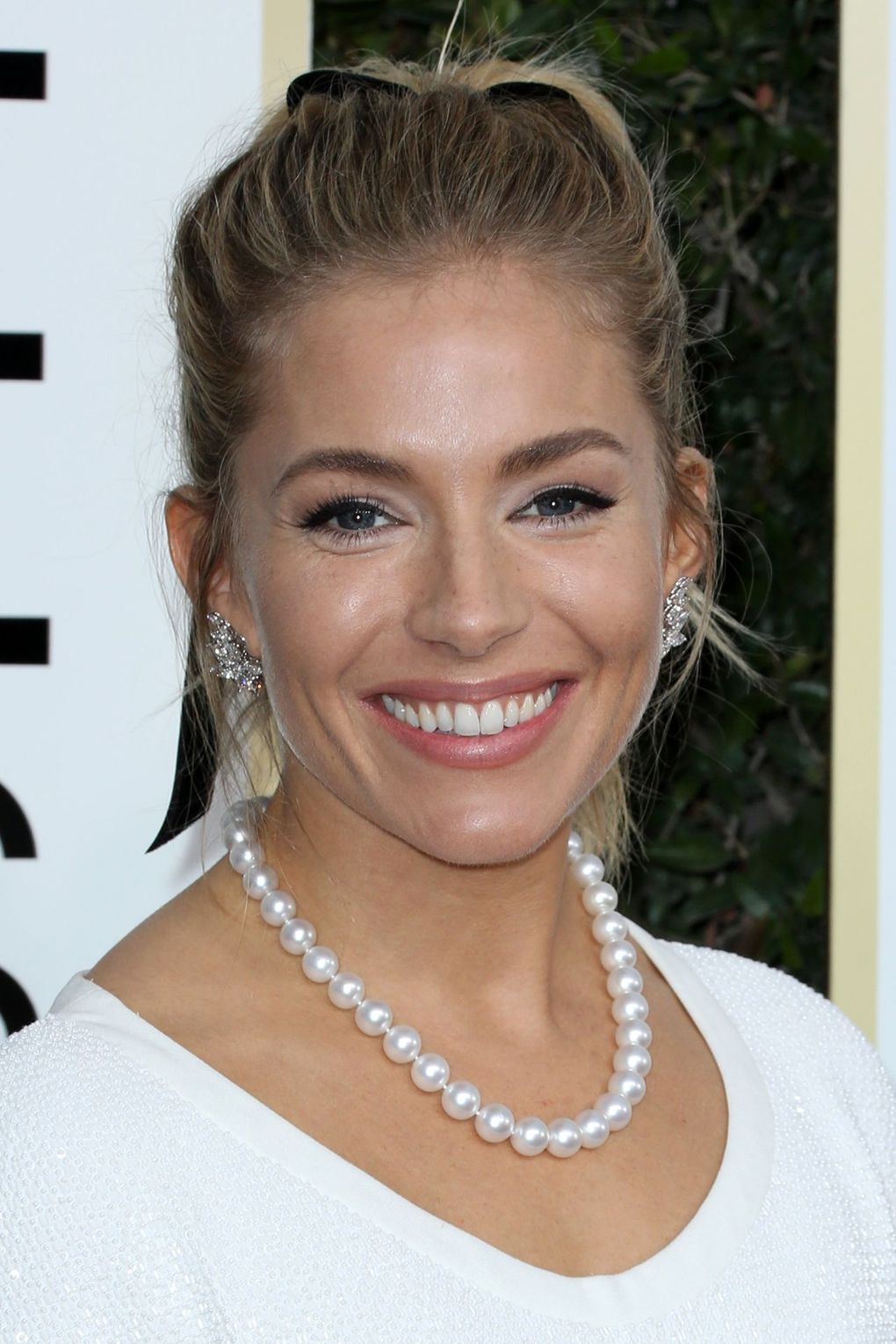 21. golden.globes.sienna