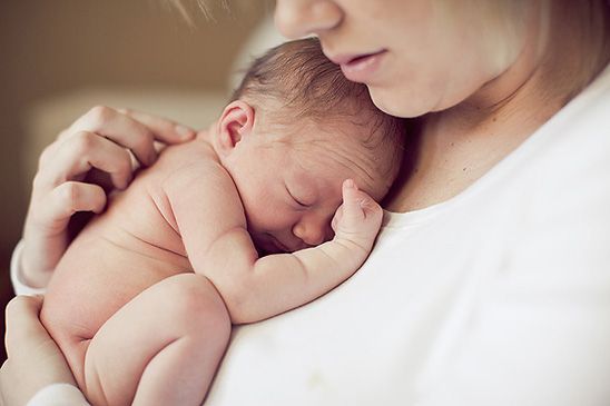 Αποτέλεσμα εικόνας για mom and baby hug