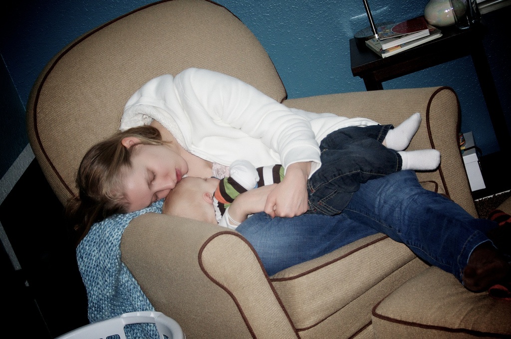 Αποτέλεσμα εικόνας για mom and baby sleeping exhausted