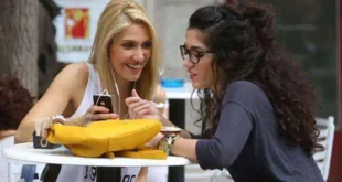 Γνωρίστε την αδελφή της Έλενας Παπαβασιλείου