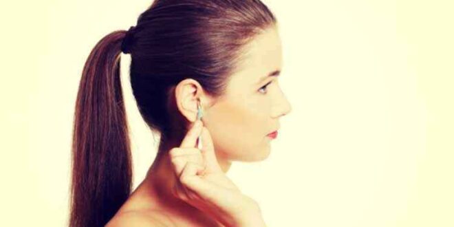 Γιατί δεν πρέπει να καθαρίζετε τα αυτιά με μπατονέτα