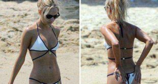 Η Kimberley Garner βρέχει το κορμί της στο Σαν Τροπέ