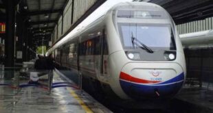 Σύγκρουση τρένων στην Τουρκία