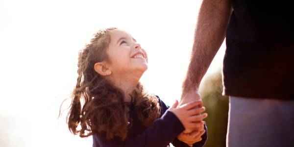 9 μαθήματα που πρέπει κάθε μπαμπάς να διδάξει στην κόρη του