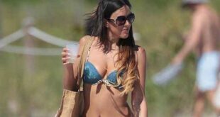 Η Claudia Romani για βουτιές στο Μαιάμι