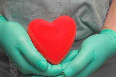Πρώτη επιτυχής μεταμόσχευση «νεκρής» καρδιάς