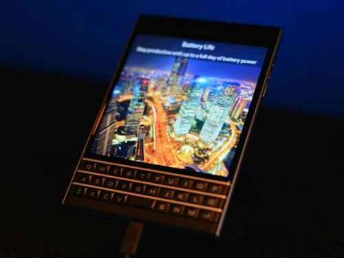 BlackBerry: Βρήκε τρόπο να πείσει τους χρήστες iPhone να προτιμήσουν το Passport