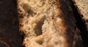 Πώς να διατηρήσετε το ψωμί που αρχίζει να μπαγιατεύει
