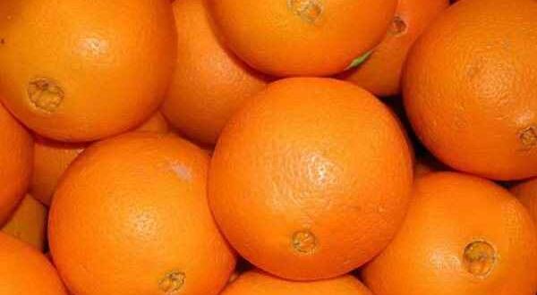 Μειώστε τους μαύρους πόρους με πορτοκάλι