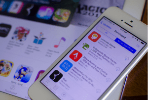 Πως να επανεγκαταστήσετε εφαρμογές και παιχνίδια σε iPhone και iPad