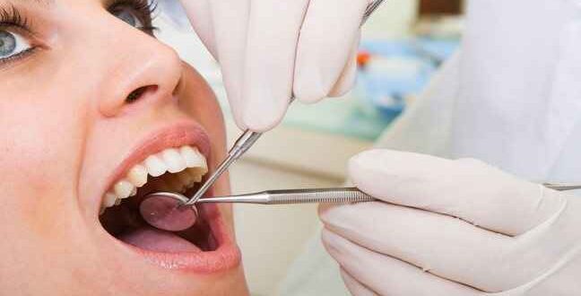 Τι χρειάζεται να γνωρίζετε για τα οδοντικά εμφυτεύματα