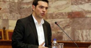 Αλέξης Τσίπρας Έτσι δεν τον έχουμε ξαναδεί ποτέ! Αγκαλιά με το γιο του (εικόνες)