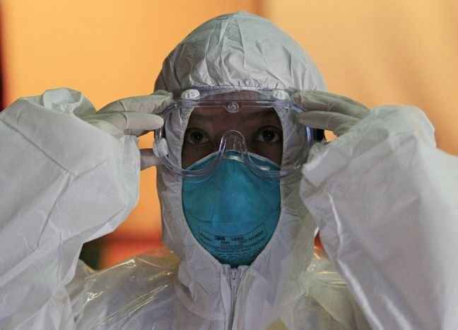 Εξιτήριο πήρε ο Ιταλός γιατρός που είχε προσβληθεί από τον Έμπολα