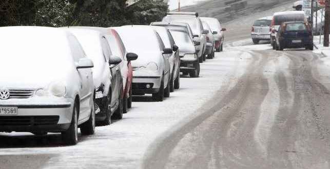 Κλειστοί δρόμοι σε όλη τη χώρα λόγω του χιονιά