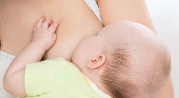 23 σκέψεις που έχει μια νέα μαμά κατά τη διάρκεια του νυχτερινού θηλασμού