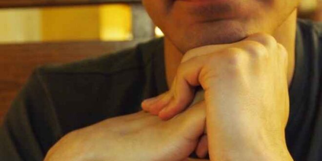 «Κρακ» στα δάχτυλα & αρθρίτιδα: Επιστημονικό πείραμα δίνει την οριστική απάντηση