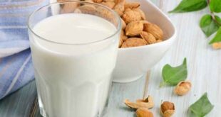 Γάλα αμυγδάλου: Τα θρεπτικά του στοιχεία και πώς θα το παρασκευάσετε