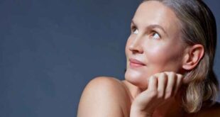 Πέντε αλλαγές που συμβαίνουν στο δέρμα σας κατά την εμμηνόπαυση