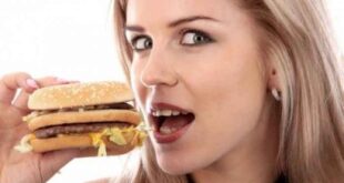 Τι παθαίνει ένα burger από τα οξέα του στομάχου