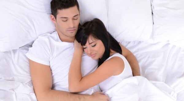 Τι περνάει από το μυαλό του την πρώτη φορά που κοιμάστε μαζί;