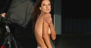 Τόπλες η Ambrosio παρουσία συντρόφου και παιδιών