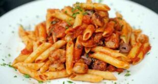 Μεσογειακή μακαρονάδα με κοτόπουλο και ελιές