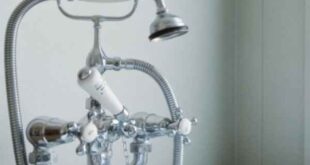 Πώς να καθαρίσετε τη μπανιέρα σας χωρίς απορρυπαντικό