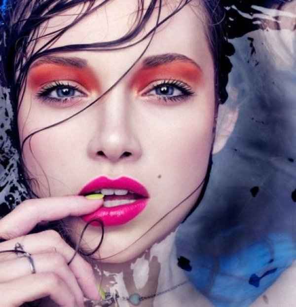 Σκιές ματιών: 5 makeup tips για τέλεια και με διάρκεια εφαρμογή