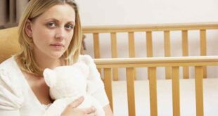 Επιλόχεια κατάθλιψη: Μπορεί να εμφανιστεί αρκετούς μήνες μετά τη γέννα