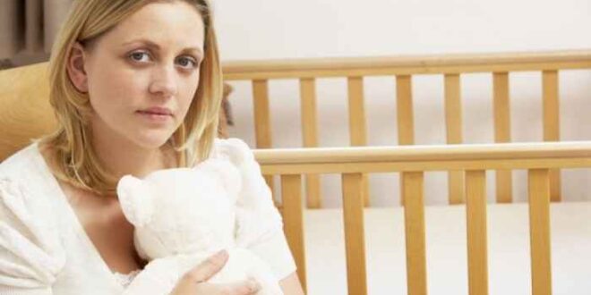 Επιλόχεια κατάθλιψη: Μπορεί να εμφανιστεί αρκετούς μήνες μετά τη γέννα