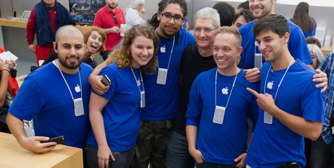 Το χρονικό της μήνυσης των εργαζομένων της Apple στην εταιρεία
