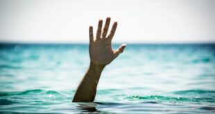 Έλλειψη προσοχής και μη γνώση κολύμβησης οι βασικές αιτίες των πνιγμών, τονίζουν στελέχη του Λιμενικού