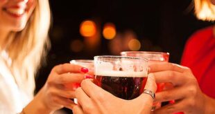 Αλκοόλ στα "ηντα": Οι άντρες πίνουν πιο συχνά από τις γυναίκες