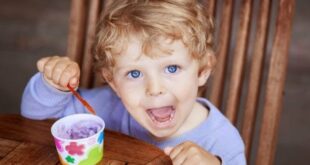Πώς να περιορίσετε τη ζάχαρη που καταναλώνει το παιδί σας