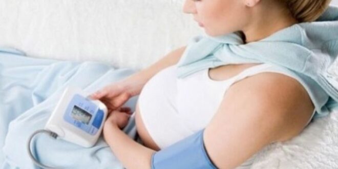Προεκλαμψία στην εγκυμοσύνη: Όλα όσα πρέπει να γνωρίζετε! Πηγή: http://www.onmed.gr/ygeia/item/334326-proeklampsia-stin-egkymosyni-ola-osa-prepei-na-gnorizete#ixzz3lNBorqOX