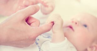 Ραιβόκρανο: Τα κύρια συμπτώματα της πάθησης που πλήττει τα νεογέννητα