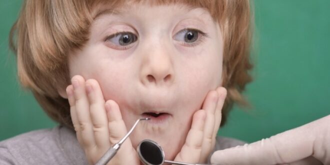 Δείτε τι προκαλεί η ζάχαρη στα παιδικά δόντια - Σοκαριστικές εικόνες