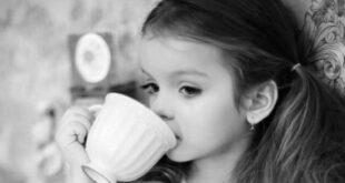Κάνει τα παιδιά να πίνουν ντεκαφεϊνέ καφέ;