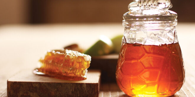 Μια σταγόνα μέλι αρκεί, για να ενυδατώσετε βαθιά την επιδερμίδα σας!