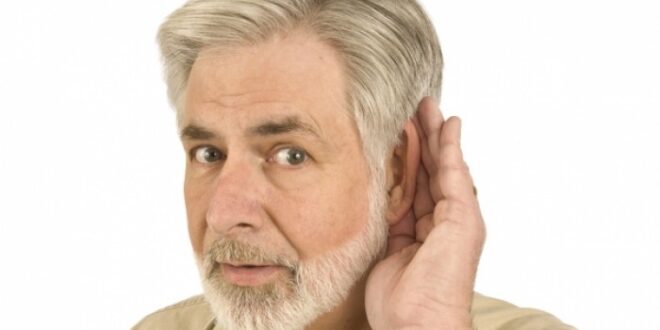 Οι ηλικιωμένοι με προβλήματα ακοής κινδυνεύουν από πρόωρο θάνατο