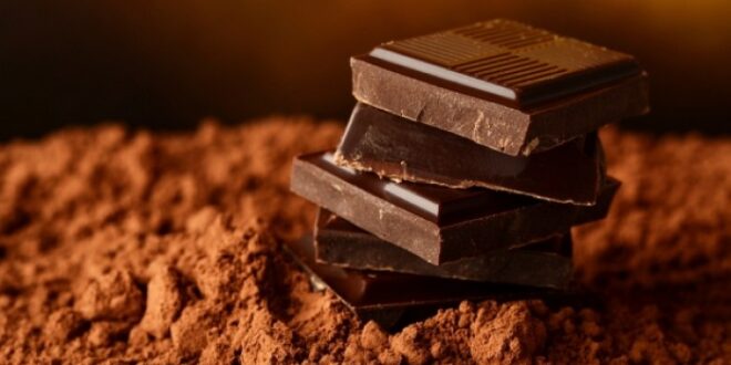 Ποιο είδος σοκολάτας προστατεύει από έμφραγμα και εγκεφαλικό
