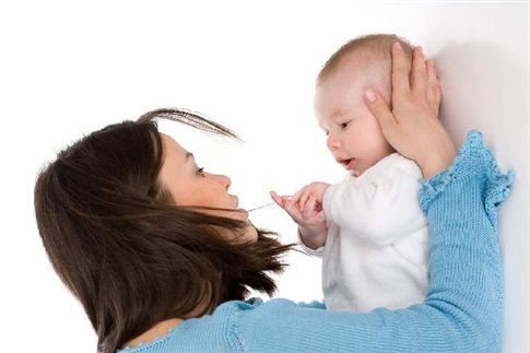 Απλές διατροφικές συμβουλές για να αντιμετωπίσετε τους κολικούς στα μωρά
