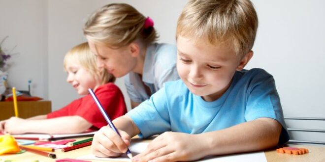 Πώς μια σταφίδα μπορεί να προβλέψει την επιτυχία του παιδιού σας στο σχολείο