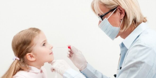 Κρεατάκια στη μύτη: Ποιες είναι οι επιπτώσεις σε παιδιά και ενήλικες