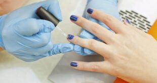 Πώς να αποκαταστήσετε τα ταλαιπωρημένα νύχια από το ημιμόνιμο μανικιούρ