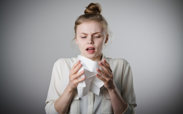 Γρίπη - Κρυολόγημα ή Ιγμορίτιδα: Πώς θα καταλάβετε τι έχετε (Πίνακας συμπτωμάτων)