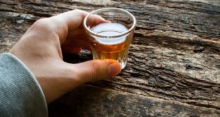 Πόσο αλκοόλ είναι ασφαλές; Τι λένε οι νέες κατευθυντήριες οδηγίες